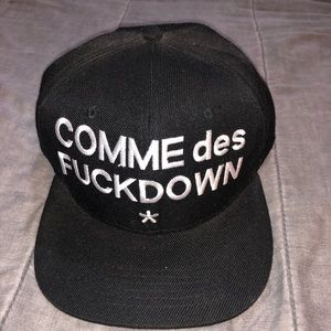 Comme Des F down Snapback